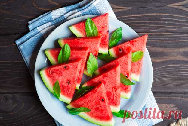 20 изумительных блюд, которые можно приготовить из арбуза - KitchenMag.ru
