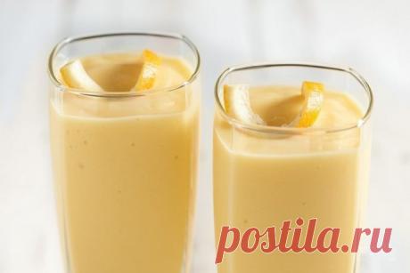 Смузи из апельсина и манго