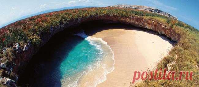 Потрясающий природный бассейн в Мексике / Туристический спутник