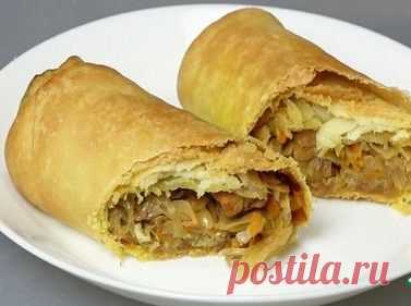 Пирожки — рулетики с тушеной капустой и мясом — рецепт