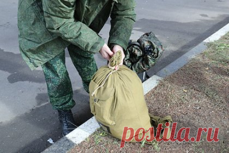 Российские мобилизованные пожаловались в аптеки на качество жгутов. Мобилизованные в России направили жалобы в Ассоциацию независимых аптек на китайские жгуты Meridian, которые были куплены перед их отправкой в часть. Многих резервистов не устраивает их качество. Мобилизованные отметили, что жгуты вызывают быстрый некроз тканей рук и ног.