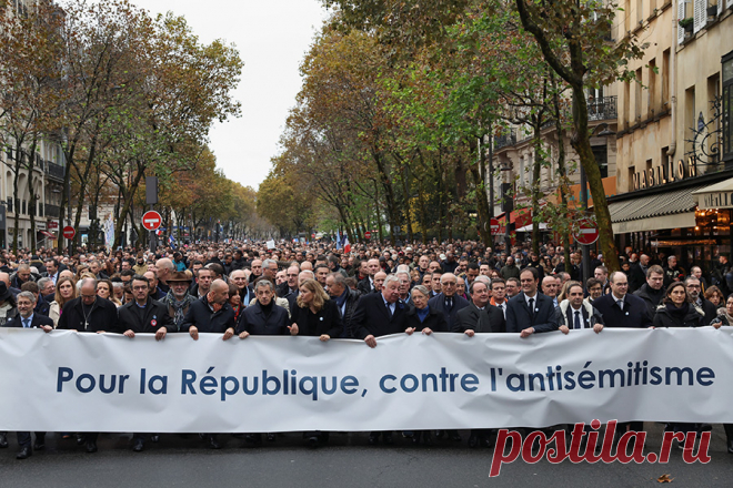 В Париже прошел крупнейший за последние годы марш против антисемитизма. Одна из крупнейших демонстраций против антисемитизма, которые проходят во Франции с начала 1980-х годов, прошла сегодня в Париже. В шествии, организованном властями, приняли участие 105 тыс. человек