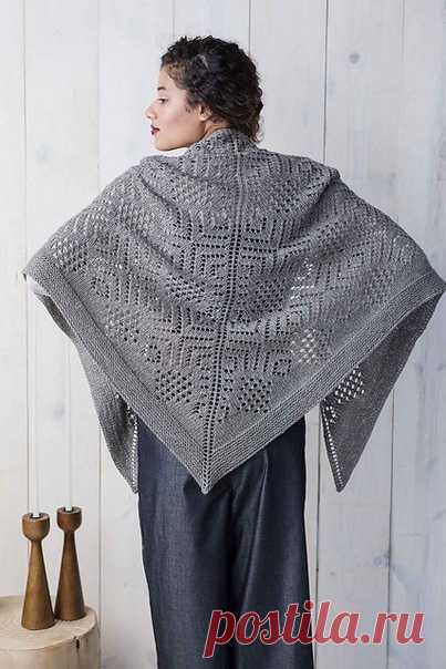 Geo-Snow Shawl by Anne Jones 

Размер: 
Ширина – 178 см, Высота – 89 см. 

Необходимые материалы: 
Пряжа Cascade Yarns Llamerino (50% бэби лама, 50% мериносовая шерсть; 267 м / 100 грамм в мотке) – 3 мотка. 

Необходимые инструменты: 
Круговые спицы № 4 длиной 90 см, маркеры петель, гобеленовая игла. 

Плотность вязания: 
16 петель и 29 рядов = 10 см ажурного рисунка. 

Замечания: 
Шаль выполняется сверху вниз прямыми и обратными рядами. 
Ажурный рисунок шали разделен на д...
