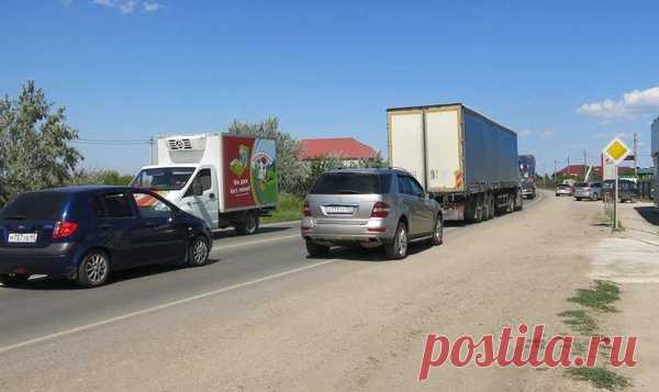 Фуры в Крыму будут ездить в объезд, чтобы не мешать туристическому потоку. | Крым сегодня. | Яндекс Дзен