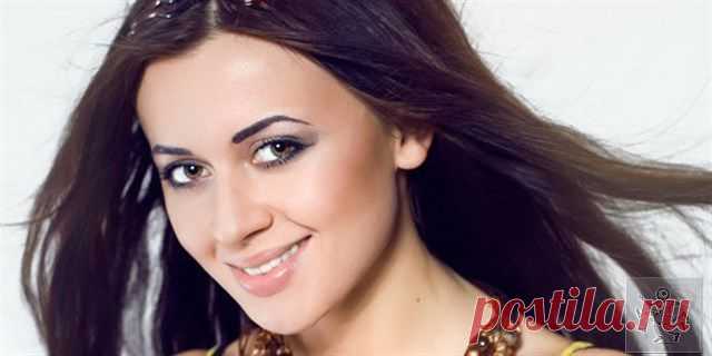 Фотомодель Сара, победительница всевозможных конкурсов красоты, покорила миллионы радиослушателей, пленила своей красотой…