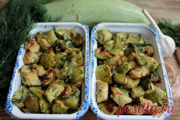 Кабачки замороженные с чесноком и укропом - пошаговый рецепт с фото