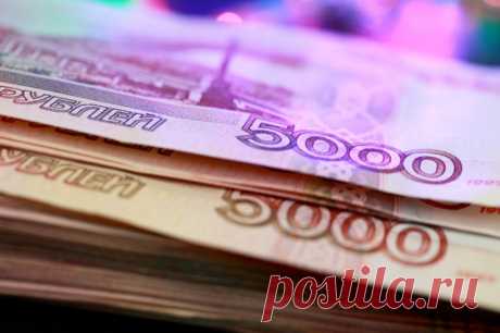 Красивые бумажки. Эксперты рассказали, как не нарваться на фальшивые рубли. Рубли подделывают реже, чем валюту многих стран. Но опасность получить фальшивку все равно остается.