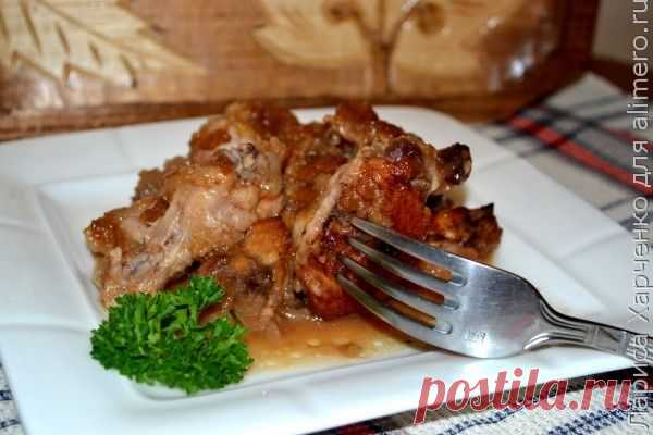 Куриные крылья, запеченные в яблочном соусе