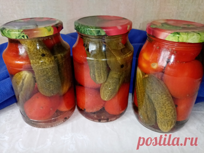 Огурцы с помидорами на зиму в одной небольшой банке (оригинальный маринад на 1 л воды) | Кулинарные записки обо всём | Пульс Mail.ru Иногда зимой хочется одновременно съесть вкусный маринованный ароматный помидорчик, чтобы брызнуло соком и маринадом во все стороны. А еще и...
