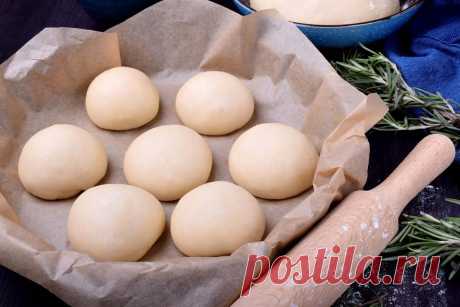 Приготовление пампушек с чесноком и укропом к борщу