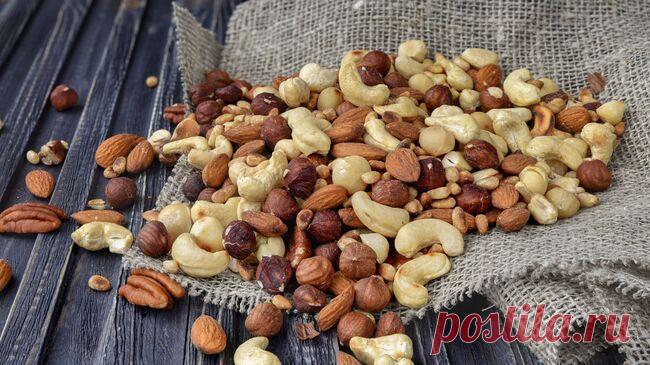 СМИ: в Боливии обнаружили более тонны пропитанного кокаином миндаля