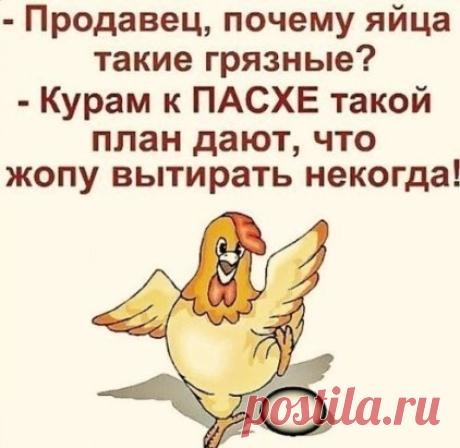 Водитель-дальнобойщик зимой на морозе меняет колесо на прицепе и матерится вслух...