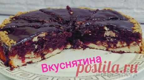 Шоколадный пирог с творогом и вишней. Брауни