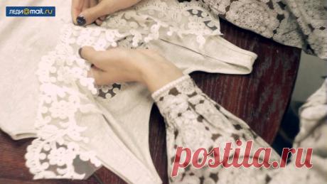 Как декорировать майку кружевом и бусинами Lady.Mail.Ru - самый популярный женский сайт рунета. Нас читают 16 миллионов! Присоединяйтесь - https://lady.mail.ru У большинства из нас в гардеробе имеется ...