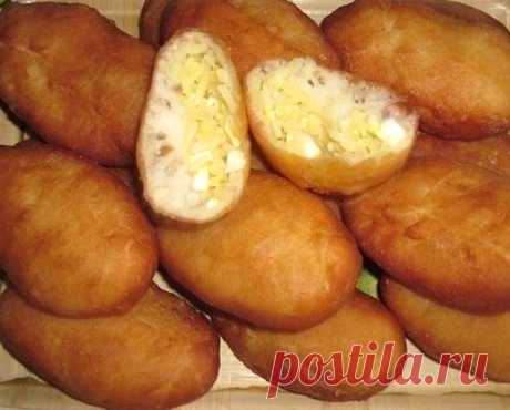 Жареные пирожки с рисом и яйцом
Лучший рецепт приготовления самых вкусных жареных пирожков с рисом и яйцом.