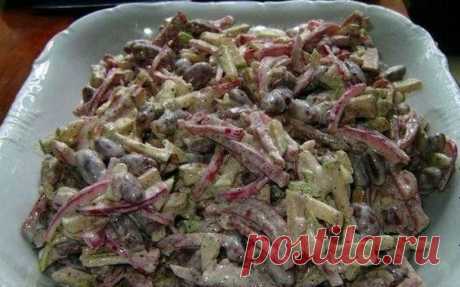 Новости
Вкусный салат с копченной колбасой

Ингредиенты и приготовление:

Очень простой в приготовлении и вкусный салатик.
Трем на крупной терке сырую морковь,
сыр твердых сортов,
режем соломкой полукопченую колбасу,
добавляем консервированную кукурузу,
несколько зубчиков чеснока,
заправляем майонезом.