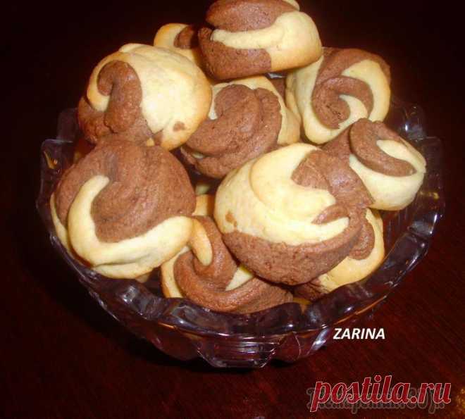 Песочное двухцветное печенье к чаю