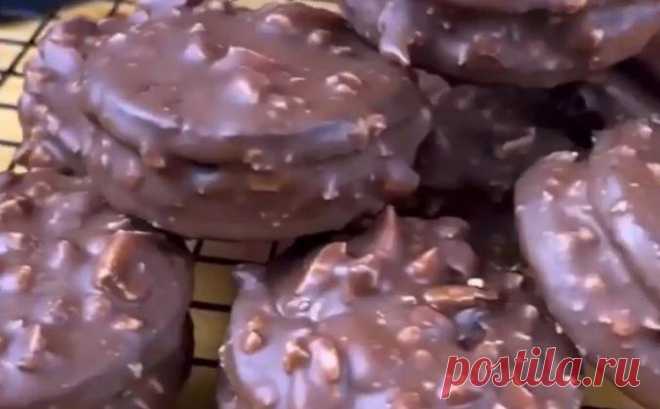 Песочное печенье сандвич с какао