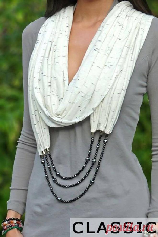 Элегантный аксессуар: 20+ изящных образов шарфов с бижутерией - Feelfeed