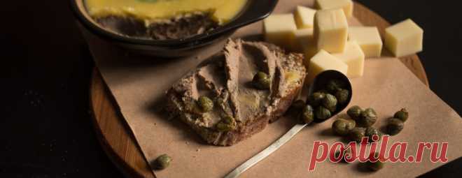 Паштет из куриной печени со сливками и белым вином