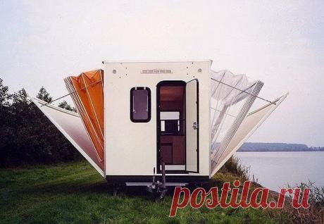 Это похоже на обыкновенный прицепной вагон