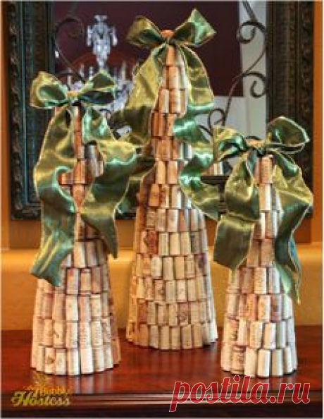 DIY Wine Cork Christmas Tree Topped With Ribbon | The Bubbly…