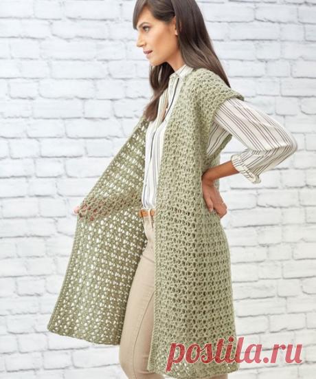 Стильный удлиненный жилет, стройнящий фасон