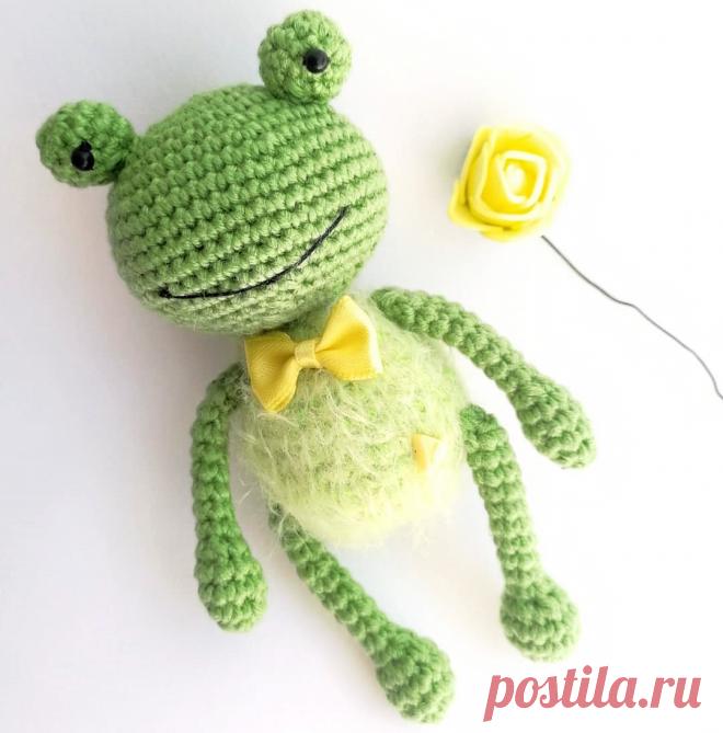PDF Лягушонок Ква. FREE amigurumi crochet pattern. Бесплатный мастер-класс, схема и описание вязания амигуруми крючком. Игрушки своими руками! Лягушка, frog, rana, sapo, grenouille, frosch, żaba, žába, froskur, kurbağa. #амигуруми #amigurumi #amigurumidoll #amigurumipattern #freepattern #freecrochetpatterns #crochetpattern #crochetdoll #crochettutorial #patternsforcrochet #вязание #вязаниекрючком #handmadedoll #рукоделие #ручнаяработа #pattern #tutorial #häkeln #amigurumis #diy #tutorialcrochet
