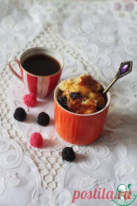 Английская запеканка с яблоком и изюмом.