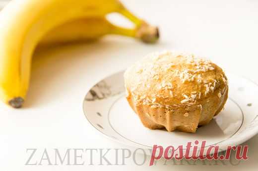 Банановые кексы с кокосовой стружкой.