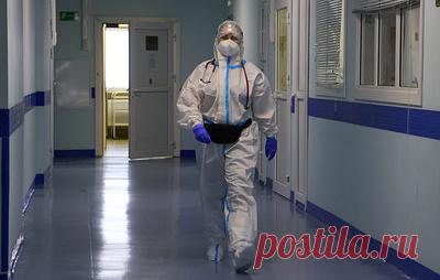 В России за сутки выявили 3 328 случаев заражения коронавирусом. Госпитализировано 662 заболевших, умерли 45 человек