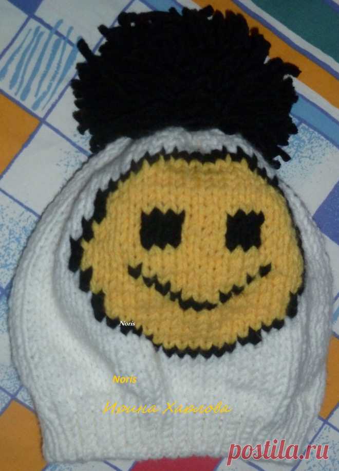 Шапка выполнена из мягкой шерсти. 
Такая шапка позволит не только ярко подчеркнуть довольно креативный стиль, но и отлично Вас в самую суровую погоду, сохранит хорошее настроение на весь день.
https://vk.com/club32187229
Вязание на заказ детской и взрослой одежды, аксессуаров, предметов интерьера.

По вопросам заказа noris-ekb@mail.ru