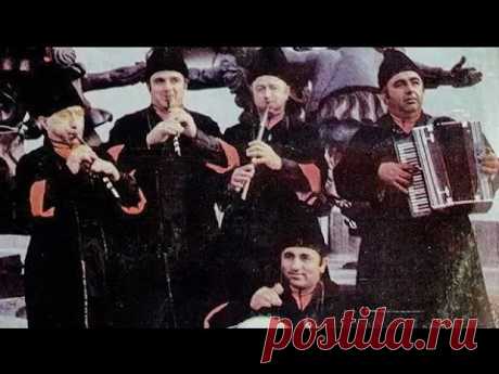 ნამდვილი ძველი ქსოვრელები მღერიან. Qsovrelebi mgerian