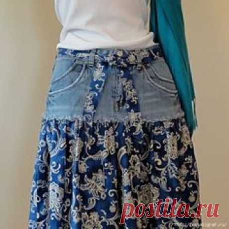 Мне очень нравятся разные переделки из старых джинсов (можно и из новых, если не жалко)))) Я в интернете постоянно пополняю коллекцию и ищу новые идеи