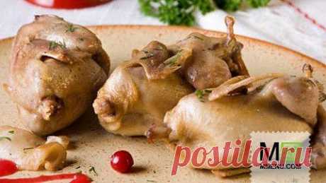 Тушеные перепелки с клюквенным взваром - кулинарный рецепт. Миллион Меню