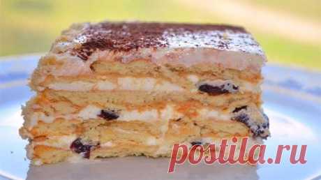 Торт без выпечки из печенья Очень мягкий и вкусный, готовится быстро.