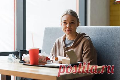 Первым российским сериалом на Apple TV+ станет «Контейнер» с Оксаной Акиньшиной. Международный стриминговый сервис Apple TV+ впервые покажет российский сериал. Им станет «Контейнер» с актрисой Оксаной Акиньшиной, рассказывающий о суррогатном материнстве. Мировая премьера сериала пройдет на Apple TV+ весной 2022 года. Режиссером проекта выступил Максим Свешников.