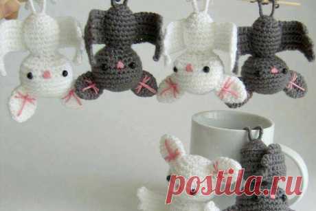 Летучая мышь крючком Блог по вязанию для начинающих и опытных вязальщиц Ваш ресурс номер один для обучения вязанию спицами. Блог, посвященный бесплатным выкройкам, видео по вязанию, пряже и всему, что нужно для этого удивительного хобби.