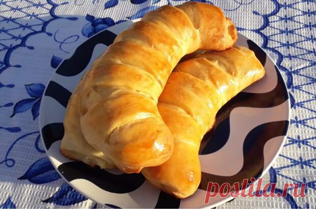Их всегда мало… Обалденные рогалики с клубничным джемом! - БУДЕТ ВКУСНО! - медиаплатформа МирТесен Предлагаю приготовить к чаю безумно вкусные рогалики с клубничным джемом. Вы, конечно, можете заменить эту начинку яблочным, сливовым, грушевым джемом, любым вареньем или повидлом. Такие рогалики выпекаются очень просто и быстро, при этом они не оставят никого равнодушным. Обалденные рогалики со...