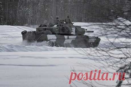 Германия захотела купить немецкие танки Leopard 2 у Швейцарии. Германия отправила Швейцарии запрос на покупку танков Leopard 2, заявил пресс-секретарь швейцарского министерства бороны Лоренц Фришкнехт. «Швейцария действительно получила заявку от Германии на покупку танков Leopard 2», — подтвердил он информацию о поступившем запросе немецкой стороны.