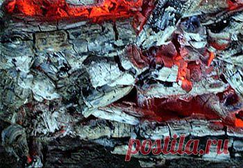 Успешная ру » Использование древесной золы
http://litrus.net/book/read/73004?p=49
http://alatyr.org/content/lechenie-zoloj
 Римский писатель Плиний младший указывал, что зола сожженных пчел, смешанная с маслом, является хорошим средством от многих недугов. Зола сожженных пчел с медом употреблялась как мазь при глазных болезнях, для роста и укрепления волос.