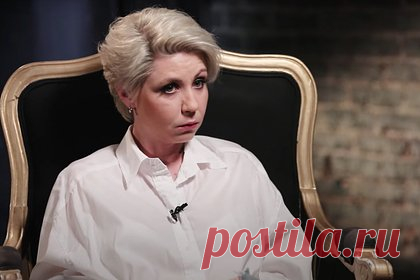 Экс-солистка «Стрелок» перенесла микроинсульт на суде с Волочковой. Экс-солистка группы «Стрелки» Екатерина Любомская рассказала, что перенесла микроинсульт на суде с балериной Анастасией Волочковой. «И я обратила внимание, что меня перекосило. У меня левая часть внешне, наверное, деформировалась, и я не чувствовала ее», — вспомнила исполнительница.