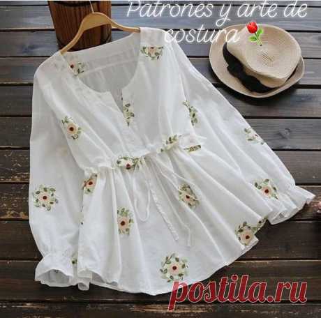(3) Facebook