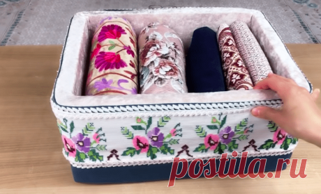 Бюджетная идея из пластиковых ящиков для красоты и порядка Идея же по созданию из овощного контейнера вот такого ящика для хранения отлично подходит каждому, кто хочет красиво организовать порядок дома. Вам потребуются: овощной ящик; картон; листовой поролон;...