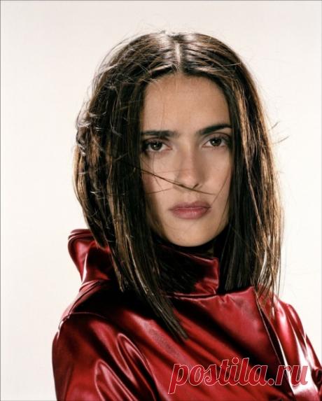 Лучшие фотографии сногсшибательной Сальмы Хайек из фото-сессий разных лет