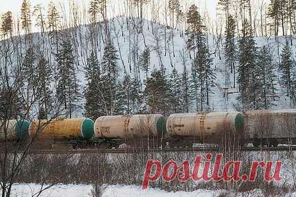 Казахстан решил повысить тариф на транзит нефти из России. Национальный оператор Казахстана АО «КазТрансОйл» сообщил о повышении тарифов на транзит российской нефти по участку ТОН-2 с 1 января. Теперь, по обновленным данным оператора, стоимость транзита на расстояние в одну тысячу километров составляет 11,28 доллара без НДС.