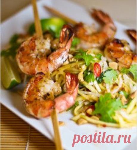 Мини-шашлык из пряных креветок