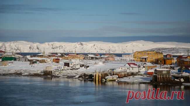 В Мурманской области два судна открепились от причала из-за шторма