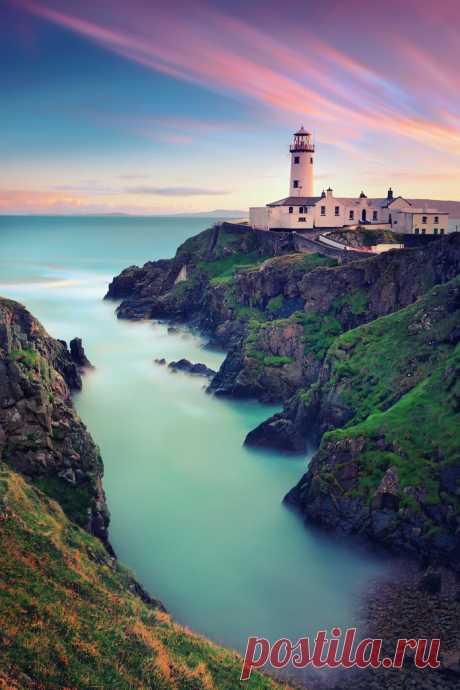 Fanand Head Lighthouse, Donegal, Ireland