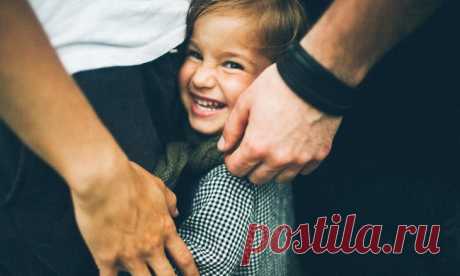 Простой способ научить ребенка не перебивать Наверное, каждому родителю знакома ситуация, когда во время разговора с кем-то маленький сын или дочь дергают за рукав и перебивают. Эта техника, которую я подсмотрела у одной своей знакомой, поможет …